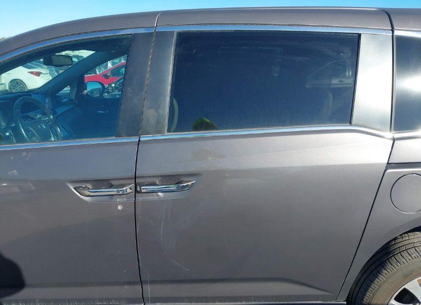 Photo 14 of 2016 Honda Odyssey EX-L (VIN 5FNRL5H61GB023383)