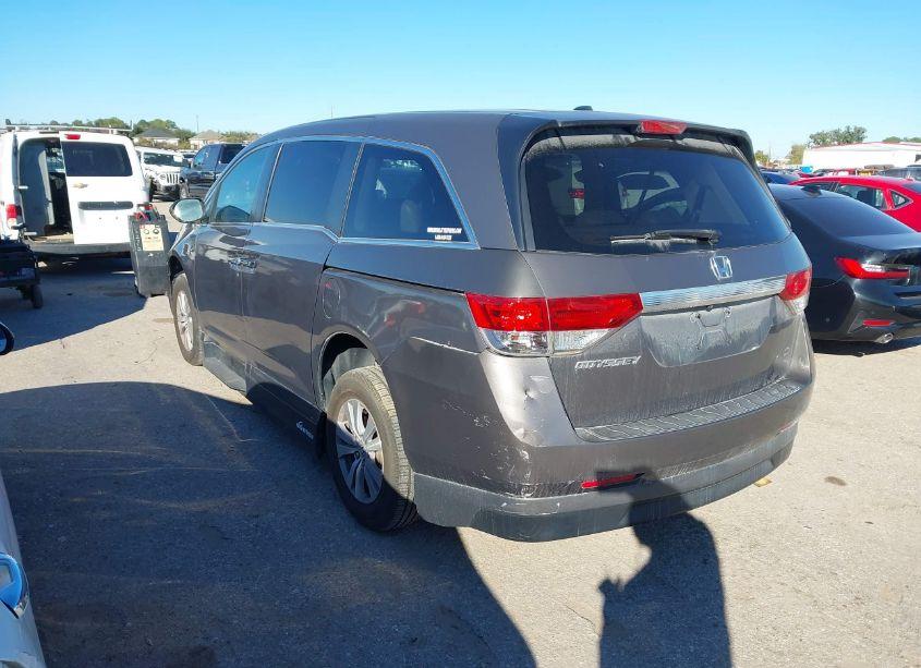 Photo 3 of 2016 Honda Odyssey EX-L (VIN 5FNRL5H61GB023383)