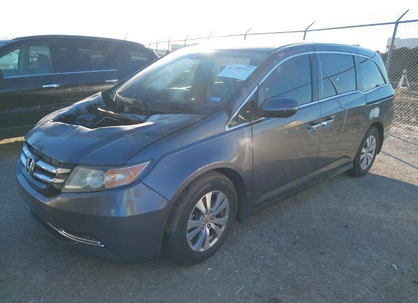 Photo 2 of 2016 Honda Odyssey EX-L (VIN 5FNRL5H61GB033346)
