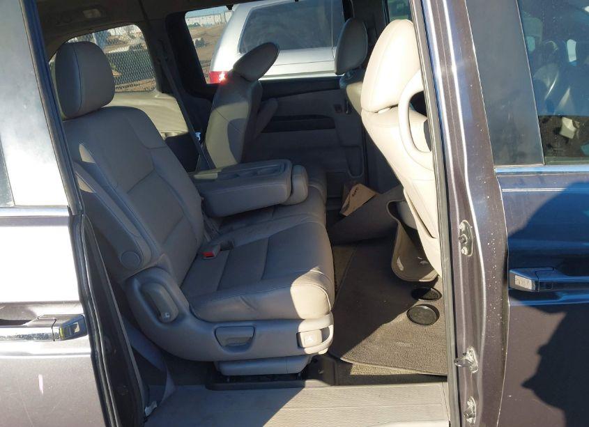 Photo 8 of 2016 Honda Odyssey EX-L (VIN 5FNRL5H61GB033346)