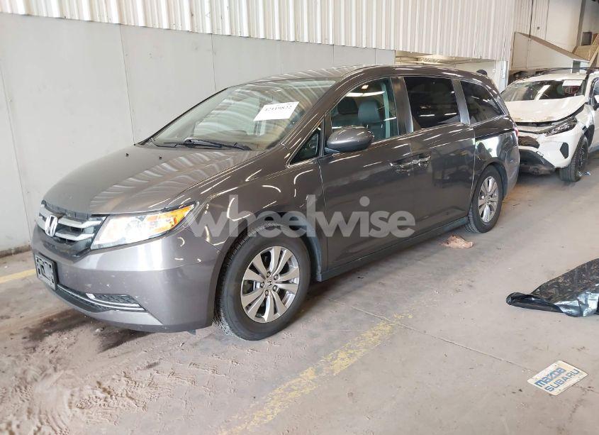 Photo 2 of 2016 Honda Odyssey EX-L (VIN 5FNRL5H61GB035355)