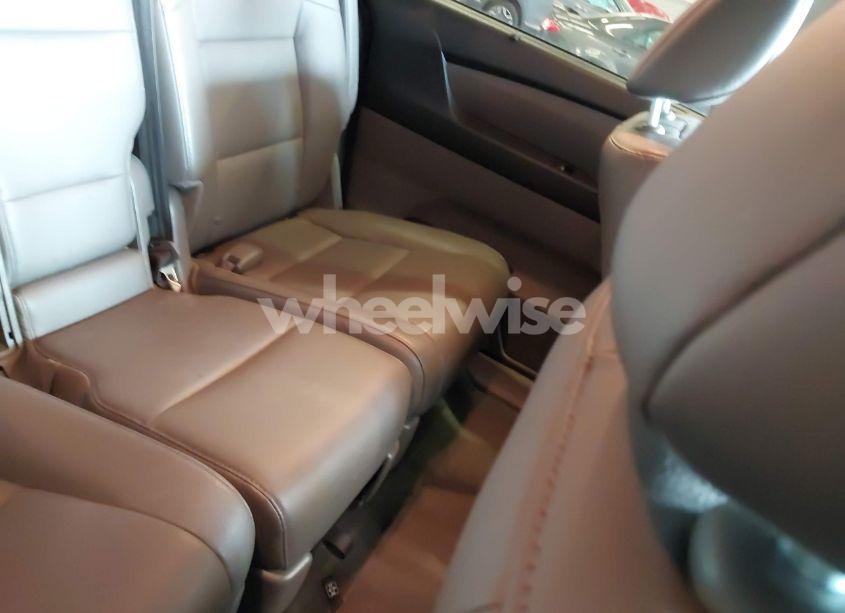 Photo 8 of 2016 Honda Odyssey EX-L (VIN 5FNRL5H61GB035355)