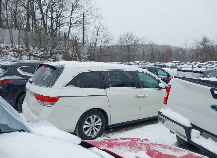 Photo 14 of 2016 Honda Odyssey EX-L (VIN 5FNRL5H61GB069571)