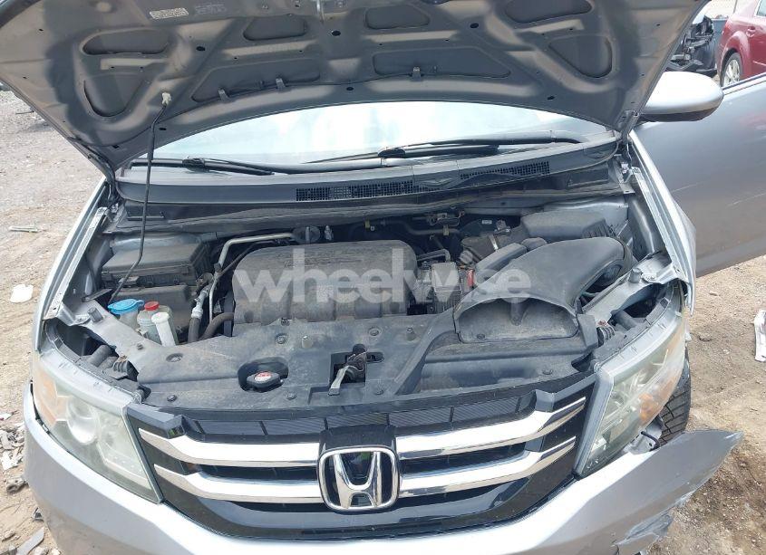Photo 10 of 2016 Honda Odyssey EX-L (VIN 5FNRL5H61GB075046)