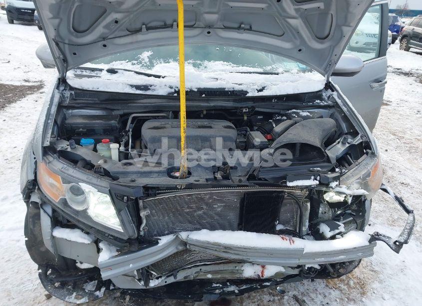 Photo 10 of 2016 Honda Odyssey EX-L (VIN 5FNRL5H61GB095278)