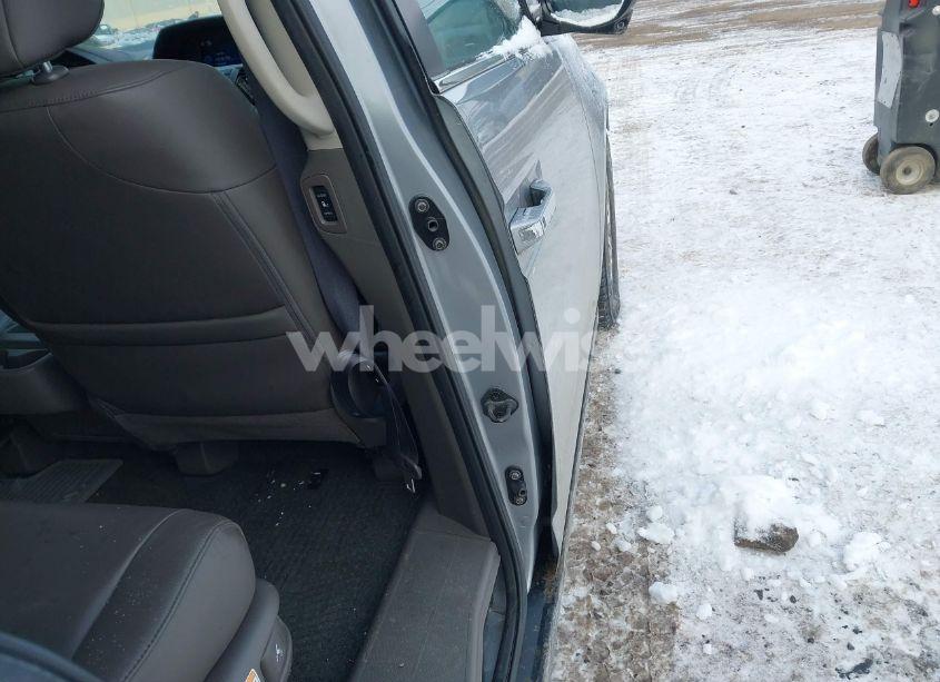 Photo 8 of 2016 Honda Odyssey EX-L (VIN 5FNRL5H61GB095278)