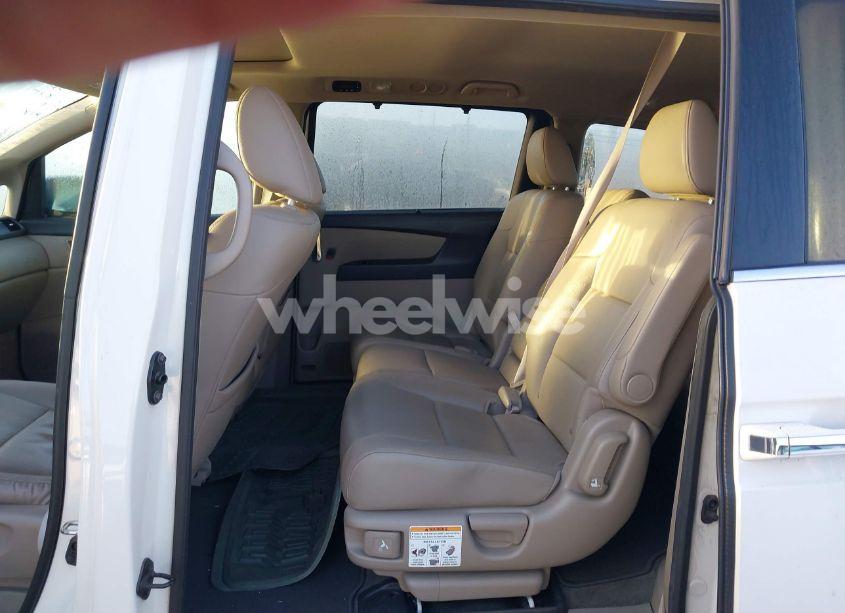 Photo 8 of 2016 Honda Odyssey EX-L (VIN 5FNRL5H61GB146438)