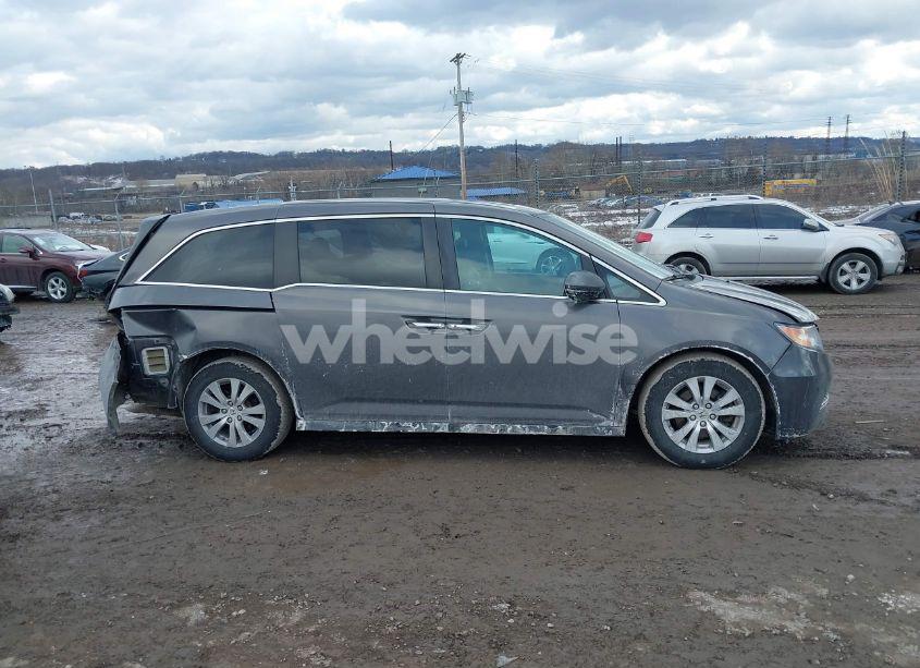 Photo 14 of 2016 Honda Odyssey EX-L (VIN 5FNRL5H61GB165409)