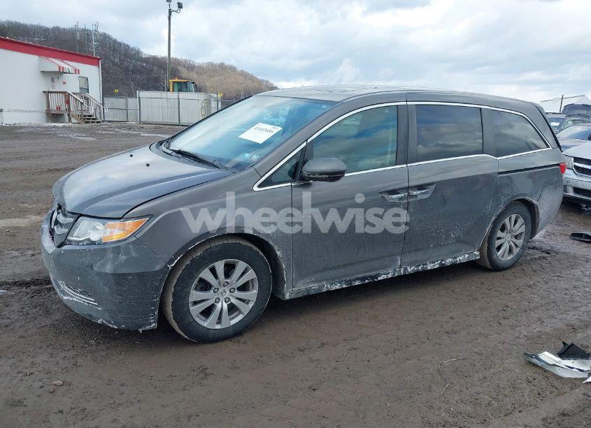 Photo 15 of 2016 Honda Odyssey EX-L (VIN 5FNRL5H61GB165409)