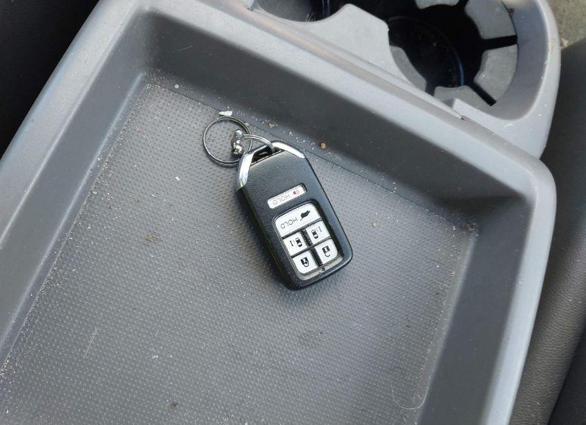 Photo 11 of 2016 Honda Odyssey EX-L (VIN 5FNRL5H61GB166978)