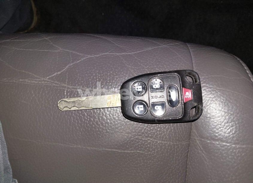 Photo 11 of 2011 Honda Odyssey EX-L (VIN 5FNRL5H62BB022056)