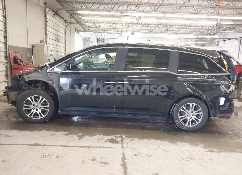 Photo 15 of 2011 Honda Odyssey EX-L (VIN 5FNRL5H62BB022056)