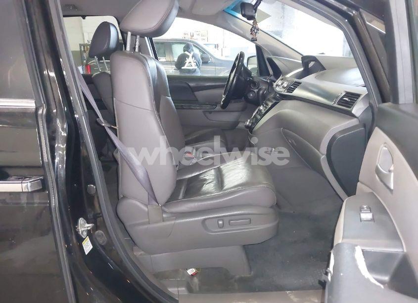 Photo 5 of 2011 Honda Odyssey EX-L (VIN 5FNRL5H62BB022056)