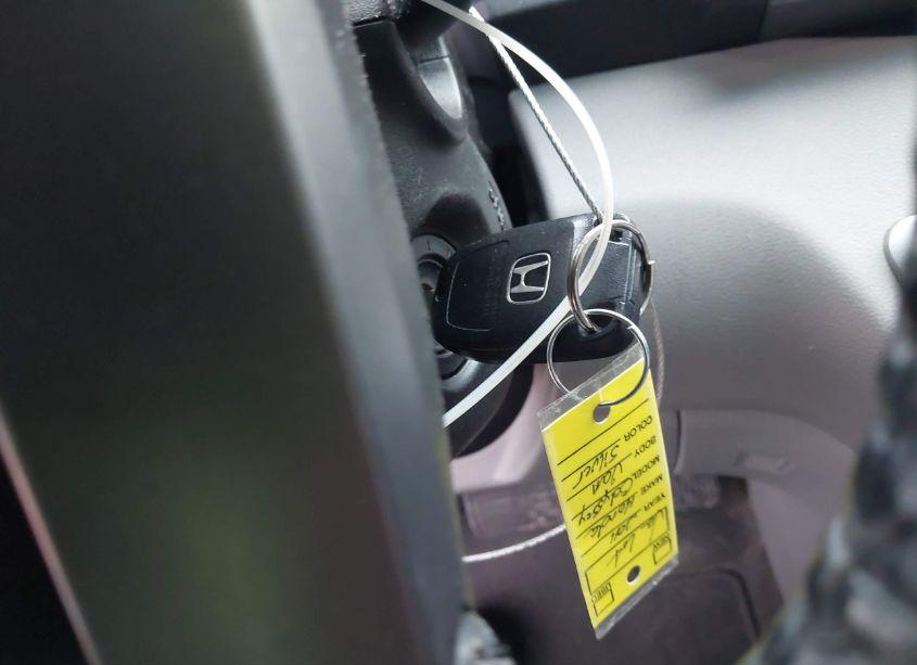 Photo 11 of 2011 Honda Odyssey EX-L (VIN 5FNRL5H62BB026012)