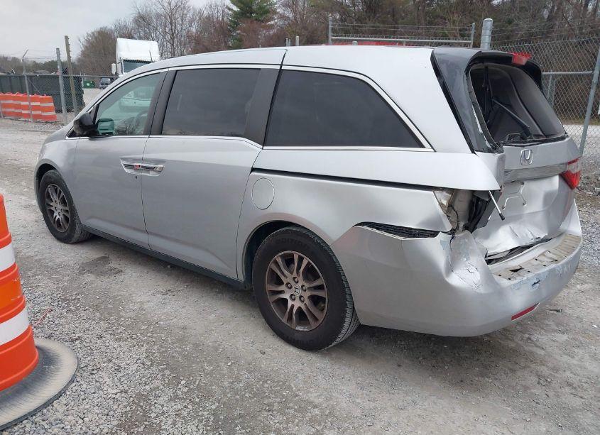 Photo 3 of 2011 Honda Odyssey EX-L (VIN 5FNRL5H62BB026012)