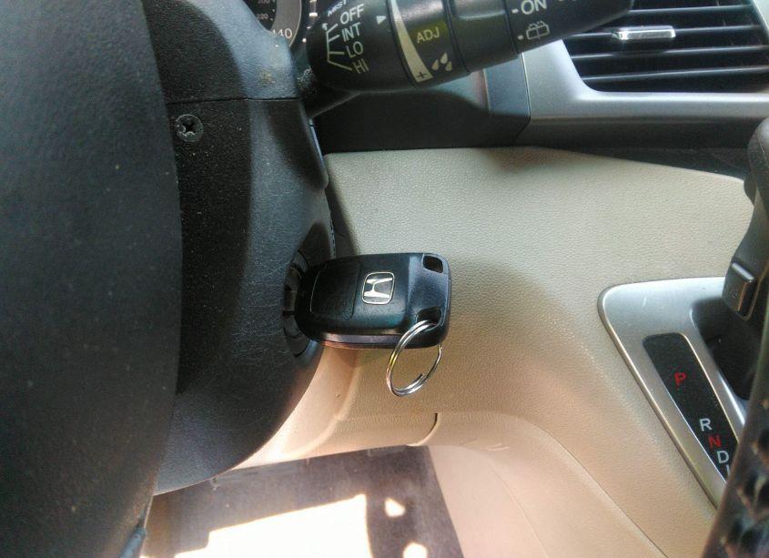 Photo 11 of 2011 Honda Odyssey EX-L (VIN 5FNRL5H62BB032005)