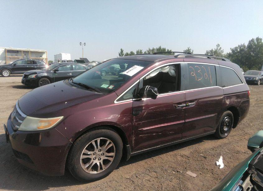 Photo 14 of 2011 Honda Odyssey EX-L (VIN 5FNRL5H62BB032005)