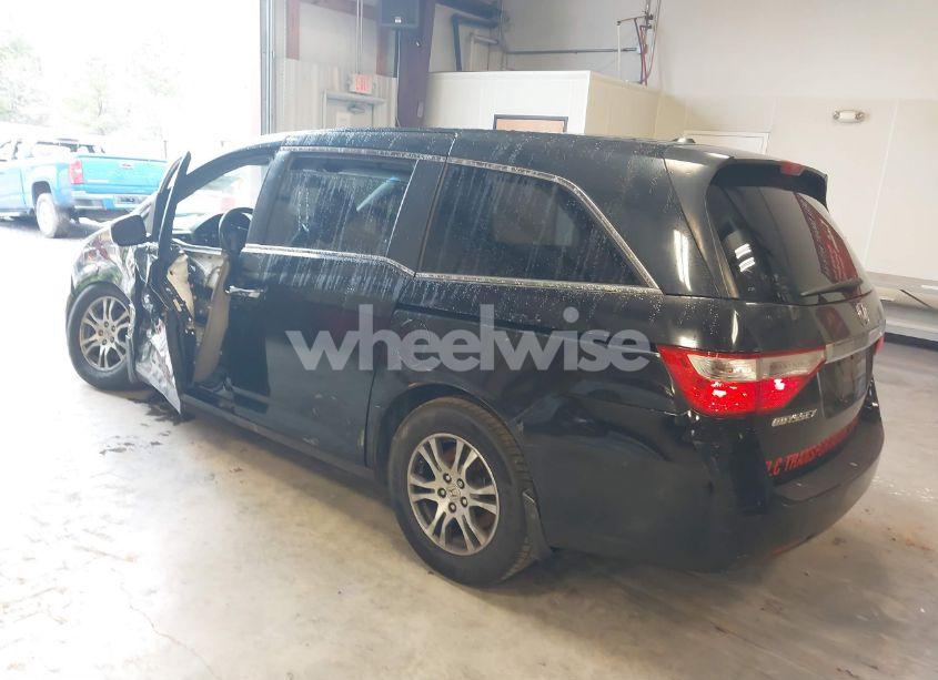 Photo 3 of 2011 Honda Odyssey EX-L (VIN 5FNRL5H62BB037267)