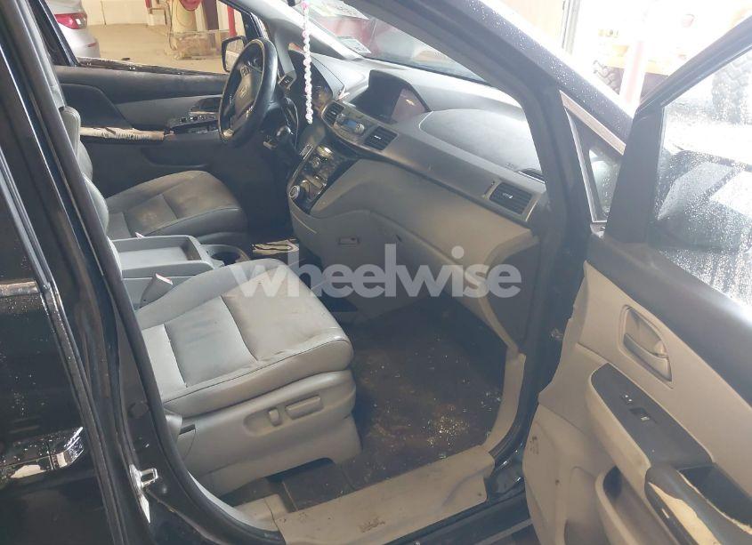 Photo 5 of 2011 Honda Odyssey EX-L (VIN 5FNRL5H62BB037267)