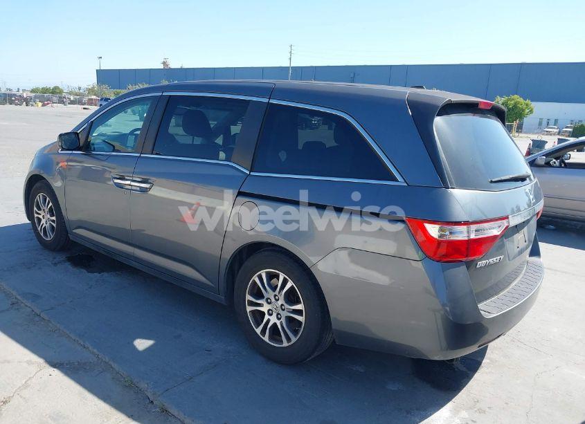 Photo 3 of 2011 Honda Odyssey EX-L (VIN 5FNRL5H62BB047118)