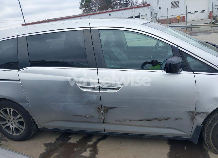 Photo 14 of 2011 Honda Odyssey EX-L (VIN 5FNRL5H62BB062606)