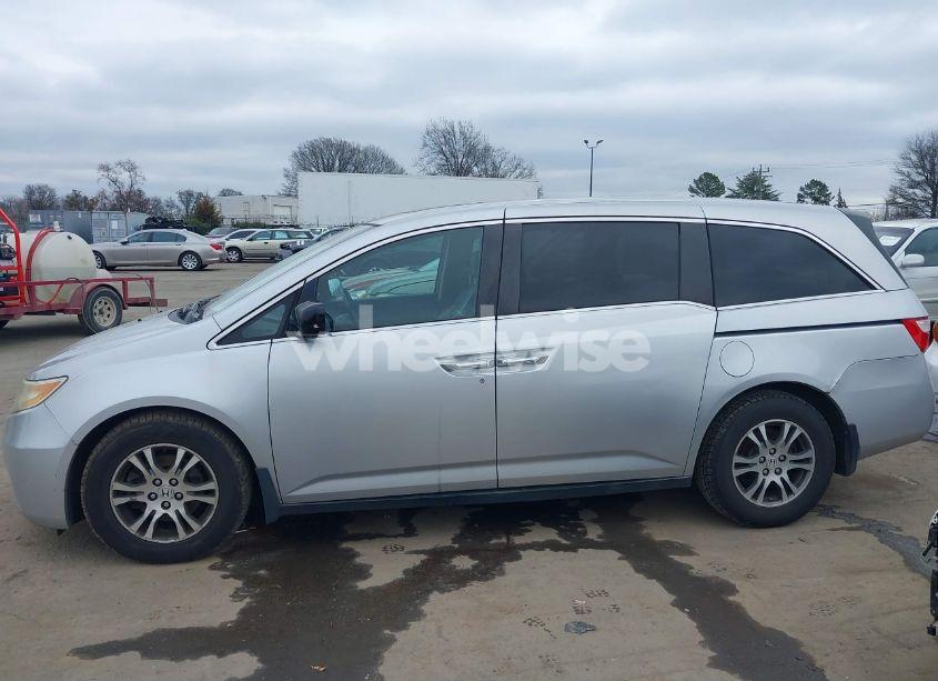 Photo 15 of 2011 Honda Odyssey EX-L (VIN 5FNRL5H62BB062606)