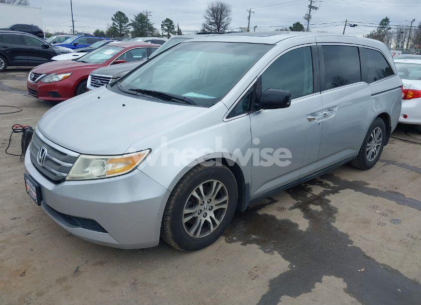 Photo 2 of 2011 Honda Odyssey EX-L (VIN 5FNRL5H62BB062606)