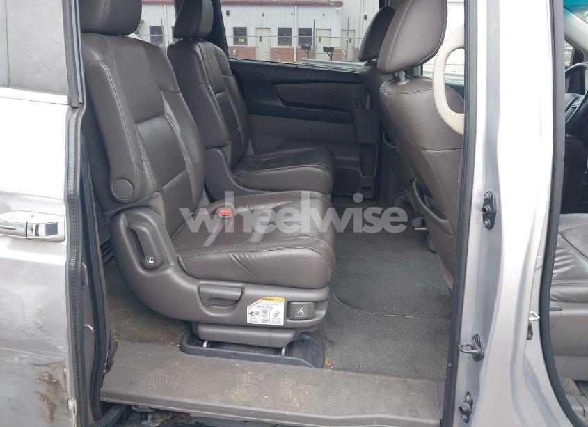 Photo 8 of 2011 Honda Odyssey EX-L (VIN 5FNRL5H62BB062606)