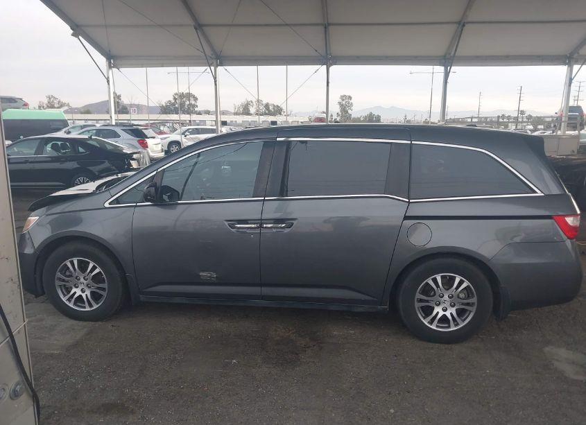 Photo 14 of 2011 Honda Odyssey EX-L (VIN 5FNRL5H62BB065943)