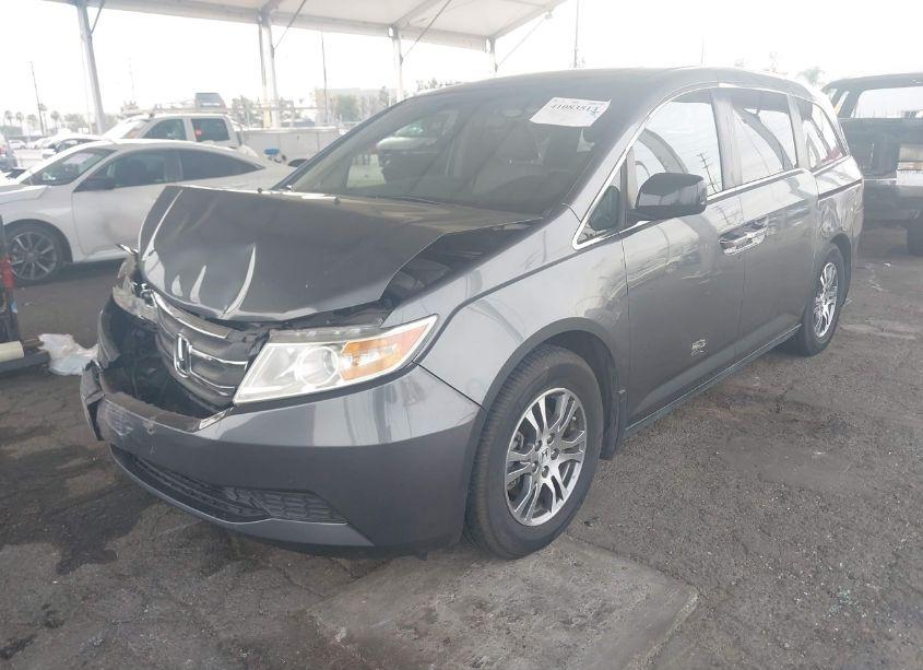 Photo 2 of 2011 Honda Odyssey EX-L (VIN 5FNRL5H62BB065943)