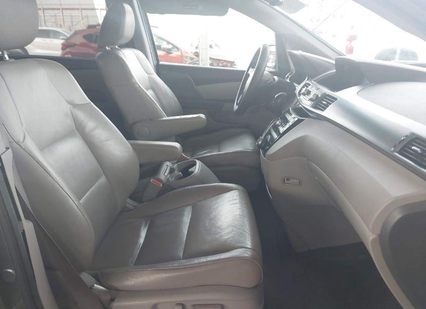 Photo 5 of 2011 Honda Odyssey EX-L (VIN 5FNRL5H62BB065943)