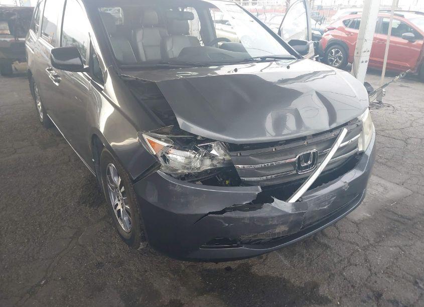 Photo 6 of 2011 Honda Odyssey EX-L (VIN 5FNRL5H62BB065943)