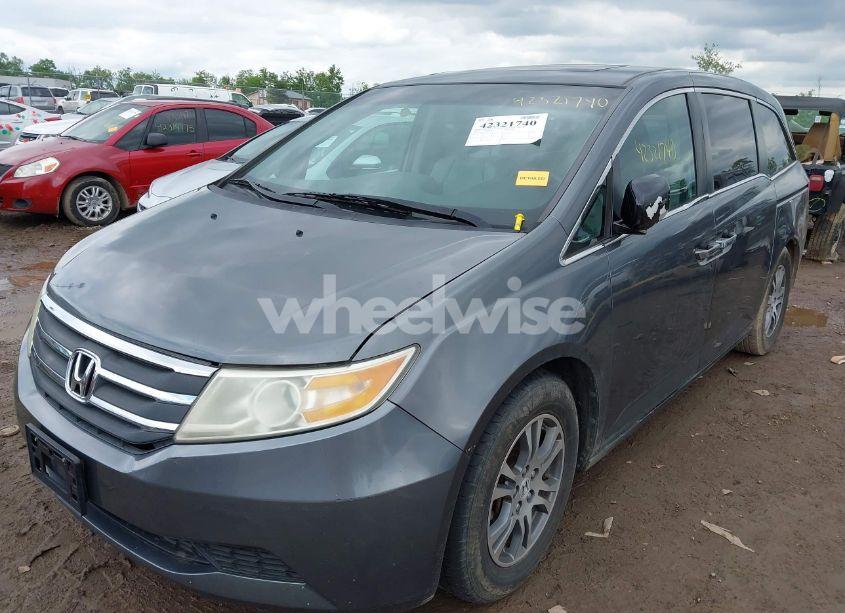 Photo 2 of 2012 Honda Odyssey EX-L (VIN 5FNRL5H62CB027162)