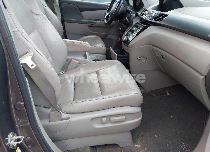 Photo 5 of 2012 Honda Odyssey EX-L (VIN 5FNRL5H62CB027162)