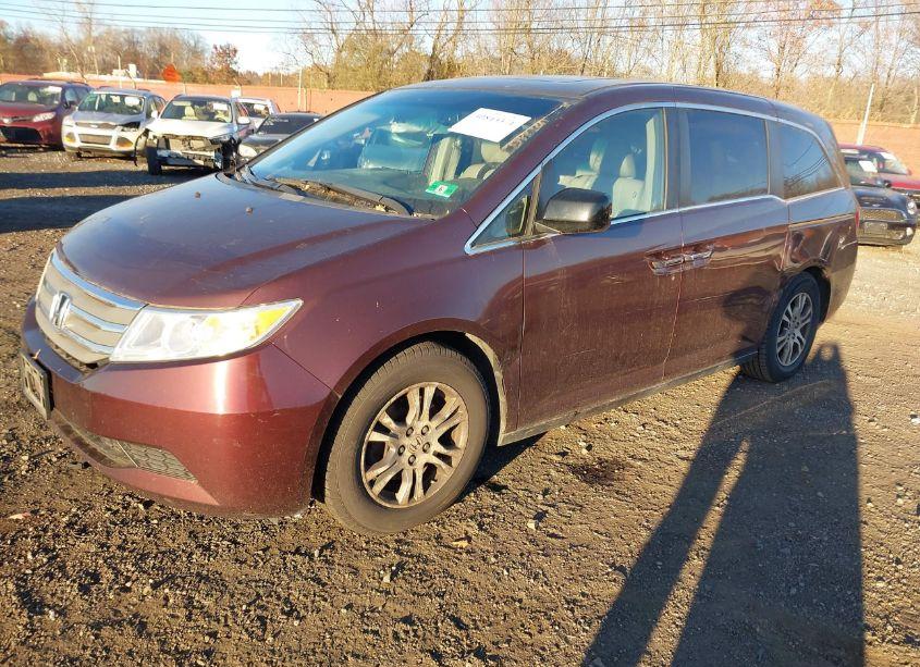 Photo 2 of 2012 Honda Odyssey EX-L (VIN 5FNRL5H62CB047668)