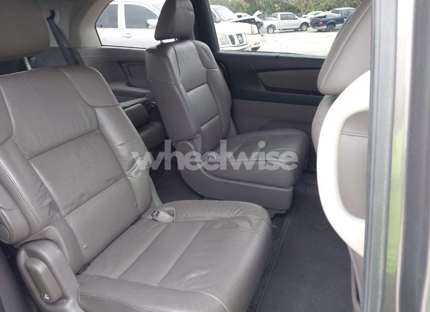 Photo 8 of 2012 Honda Odyssey EX-L (VIN 5FNRL5H62CB057553)