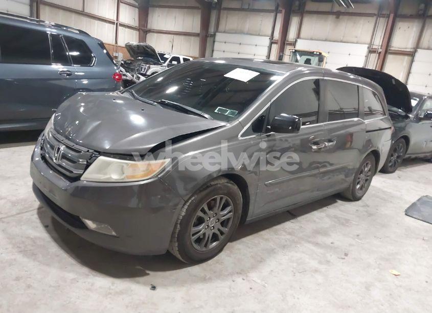 Photo 2 of 2012 Honda Odyssey EX-L (VIN 5FNRL5H62CB086177)