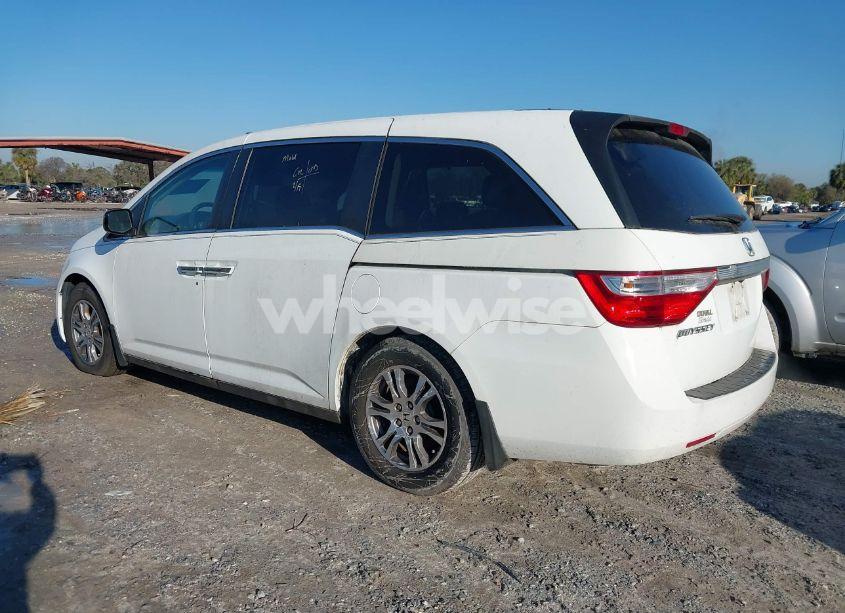 Photo 3 of 2012 Honda Odyssey EX-L (VIN 5FNRL5H62CB088947)