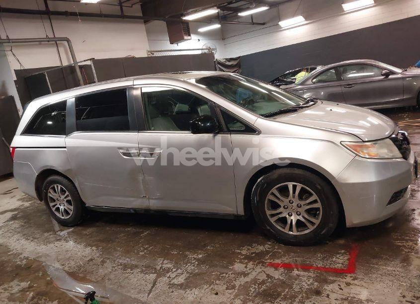 Photo 13 of 2012 Honda Odyssey EX-L (VIN 5FNRL5H62CB106055)