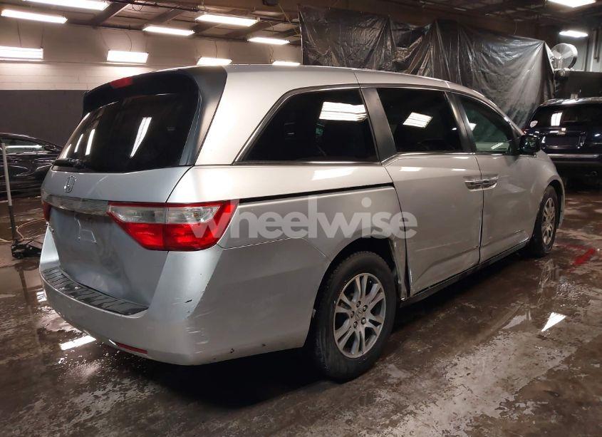 Photo 4 of 2012 Honda Odyssey EX-L (VIN 5FNRL5H62CB106055)