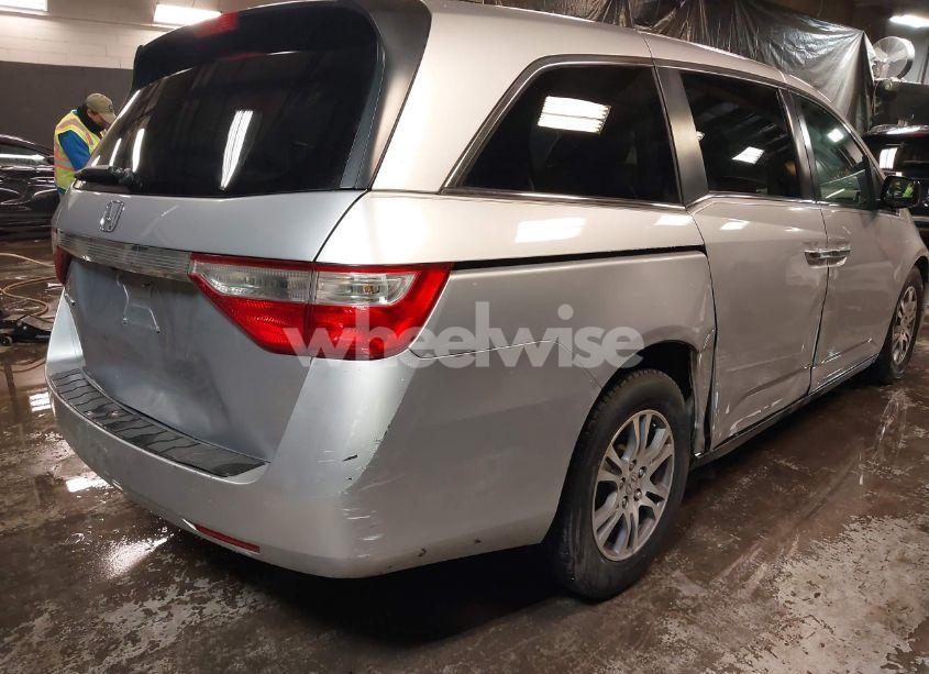 Photo 6 of 2012 Honda Odyssey EX-L (VIN 5FNRL5H62CB106055)