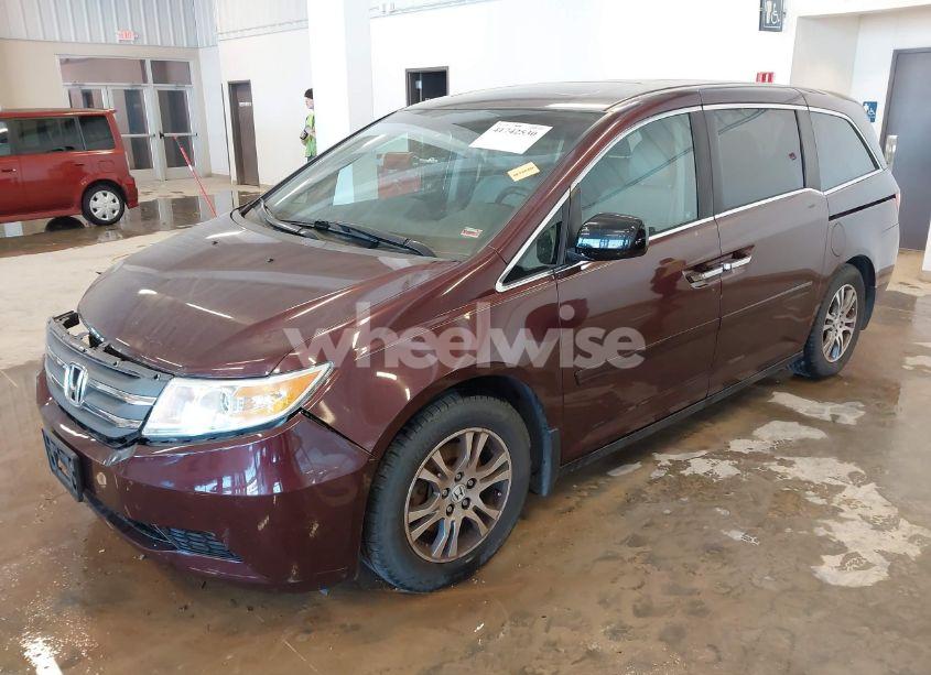 Photo 2 of 2012 Honda Odyssey EX-L (VIN 5FNRL5H62CB139492)