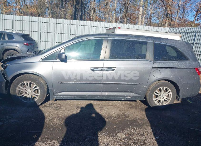 Photo 14 of 2013 Honda Odyssey EX-L (VIN 5FNRL5H62DB002425)