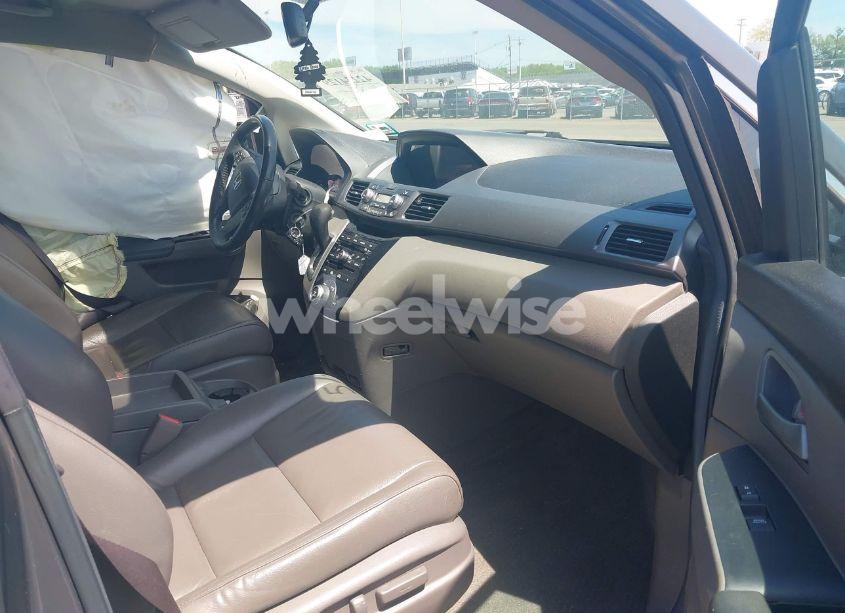 Photo 5 of 2013 Honda Odyssey EX-L (VIN 5FNRL5H62DB007091)