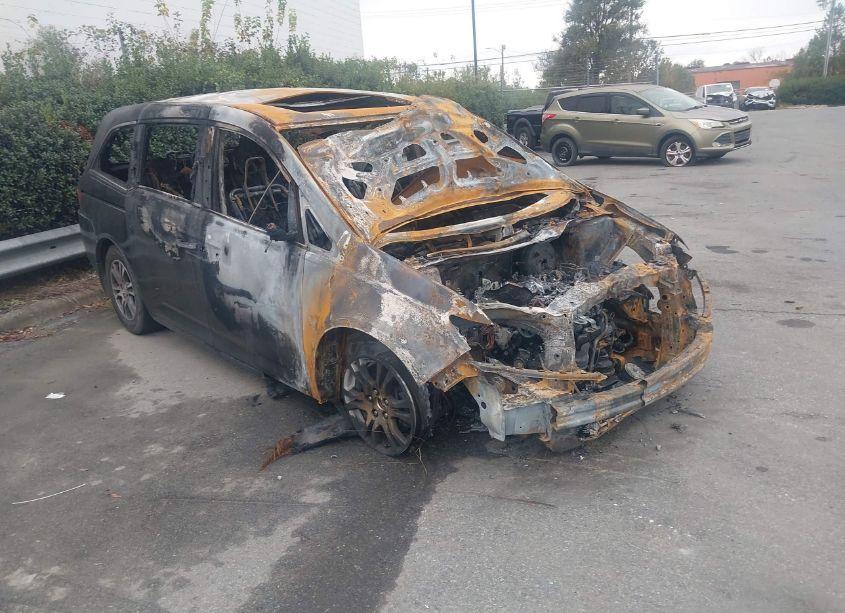 2013 Honda Odyssey EX-L (VIN 5FNRL5H62DB013182) main photo