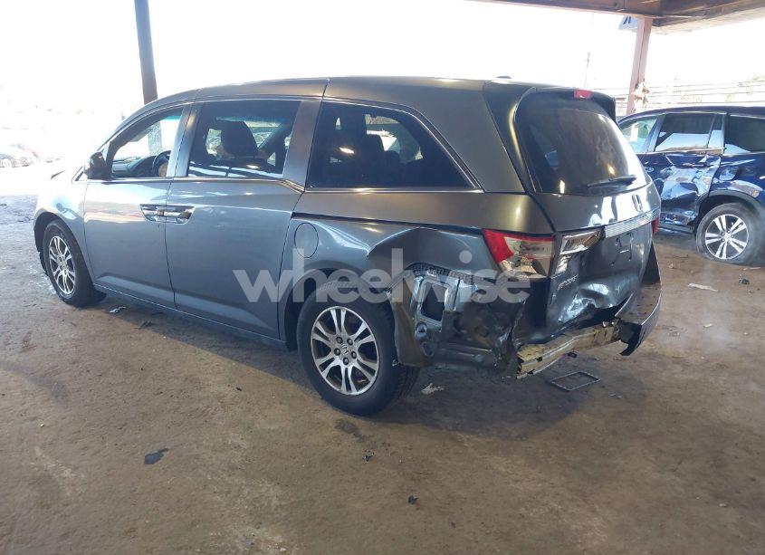 Photo 3 of 2013 Honda Odyssey EX-L (VIN 5FNRL5H62DB015045)