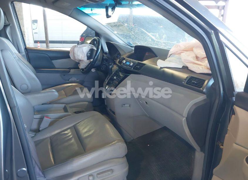 Photo 5 of 2013 Honda Odyssey EX-L (VIN 5FNRL5H62DB015045)