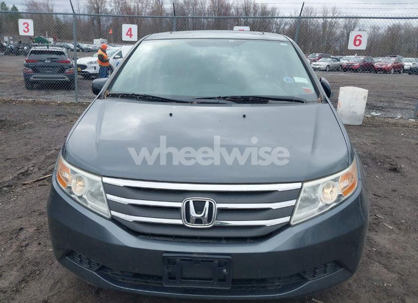 Photo 12 of 2013 Honda Odyssey EX-L (VIN 5FNRL5H62DB024828)