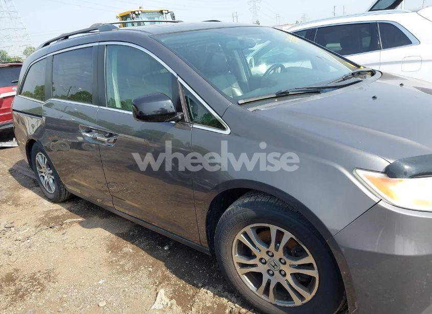 Photo 13 of 2013 Honda Odyssey EX-L (VIN 5FNRL5H62DB027020)