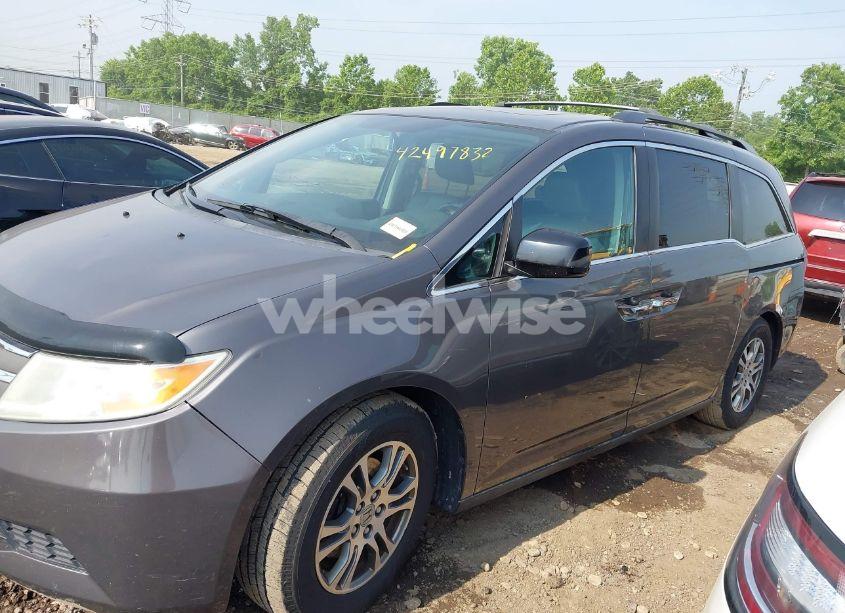Photo 14 of 2013 Honda Odyssey EX-L (VIN 5FNRL5H62DB027020)